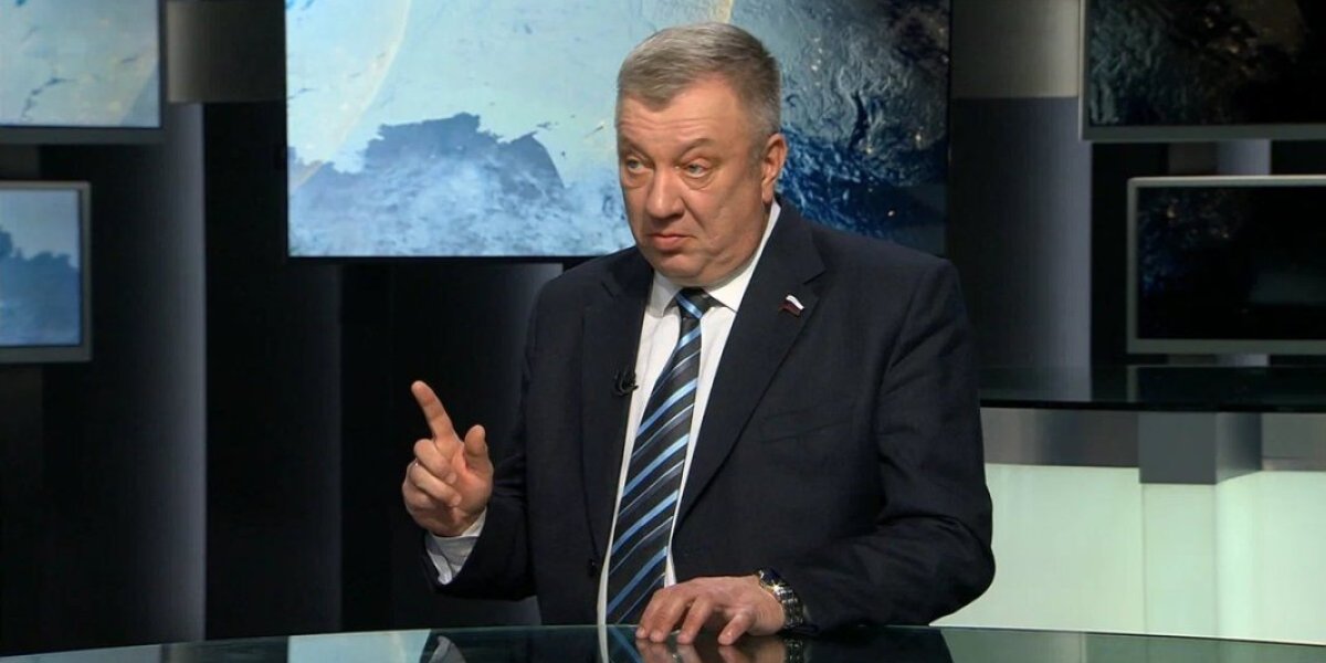 «Чего ты народ будоражишь?» Предсказание генерала Гурулёва сбывается: Русским пора снимать розовые очки «Чего ты народ будоражишь?» Предсказание генерала Гурулёва сбывается: Русским пора снимать розовые очки