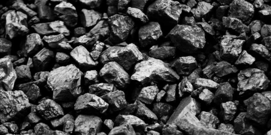 Украина ввела пошлины на уголь из России и… осталась без топлива. Остатки угля у России скупает Китай
