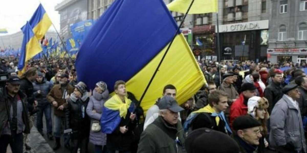 На Украине подвели итоги в честь годовщины Майдана, признав, что страна свободней не стала