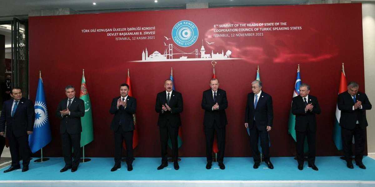 «Тюркский мир» Эрдогана в Стамбуле пытается «расширить горизонты»