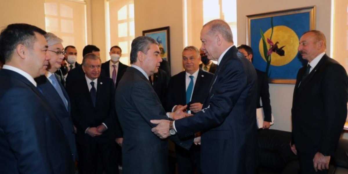 «Тюркский мир» Эрдогана в Стамбуле пытается «расширить горизонты»