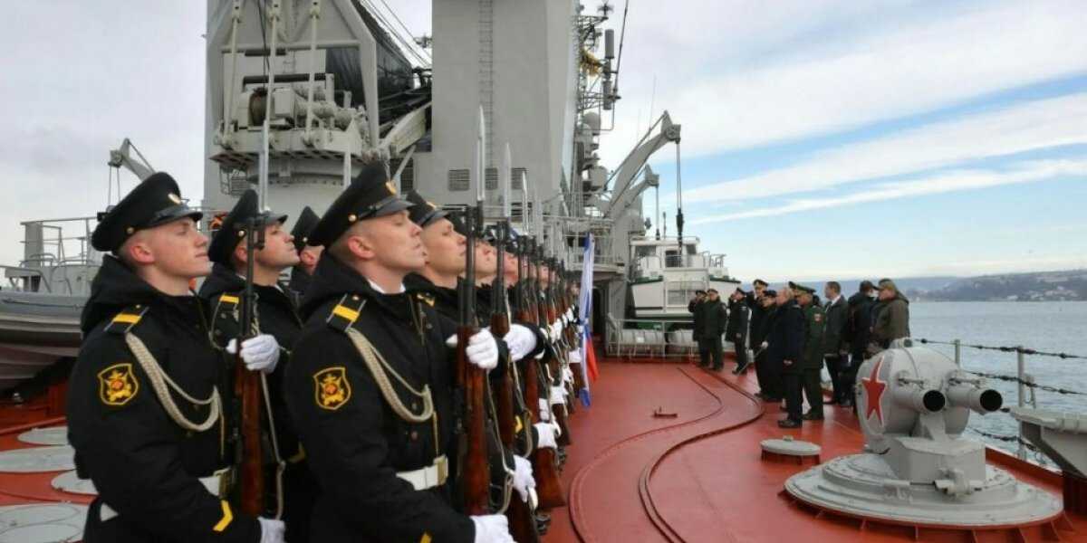 Действия Украинских военных дают России возможность разобраться с кораблём США