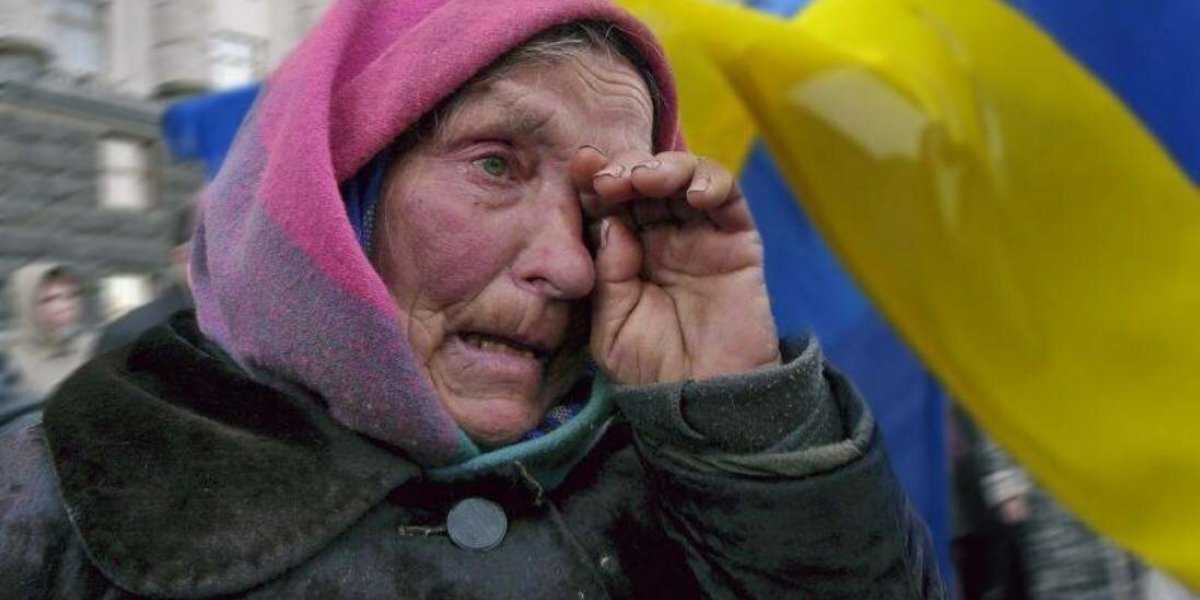 Украинка в прямом эфире рассказала, что у людей не хватает денег даже на еду, и расплакалась