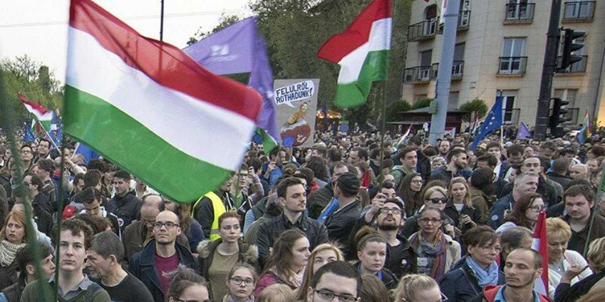 «Венгры раскалывали ЕС, а теперь очередь НАТО». Западная пресса обвинила Орбана в «играх Москвы», на что тот только посмеялся
