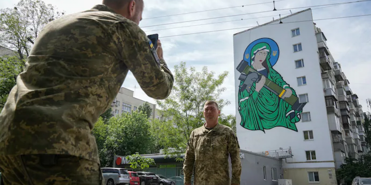 Военные добровольцы Украины возвращаются домой, оставив позади тяжёлые бои