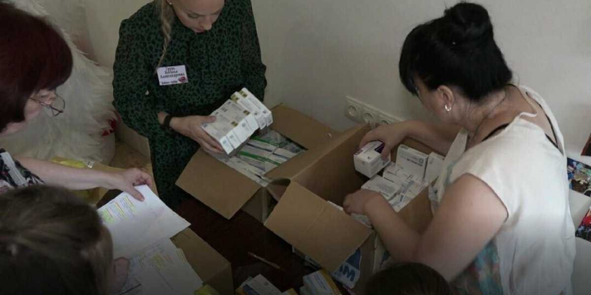 Из России доставили в Донецк жизненно необходимые препараты для детей