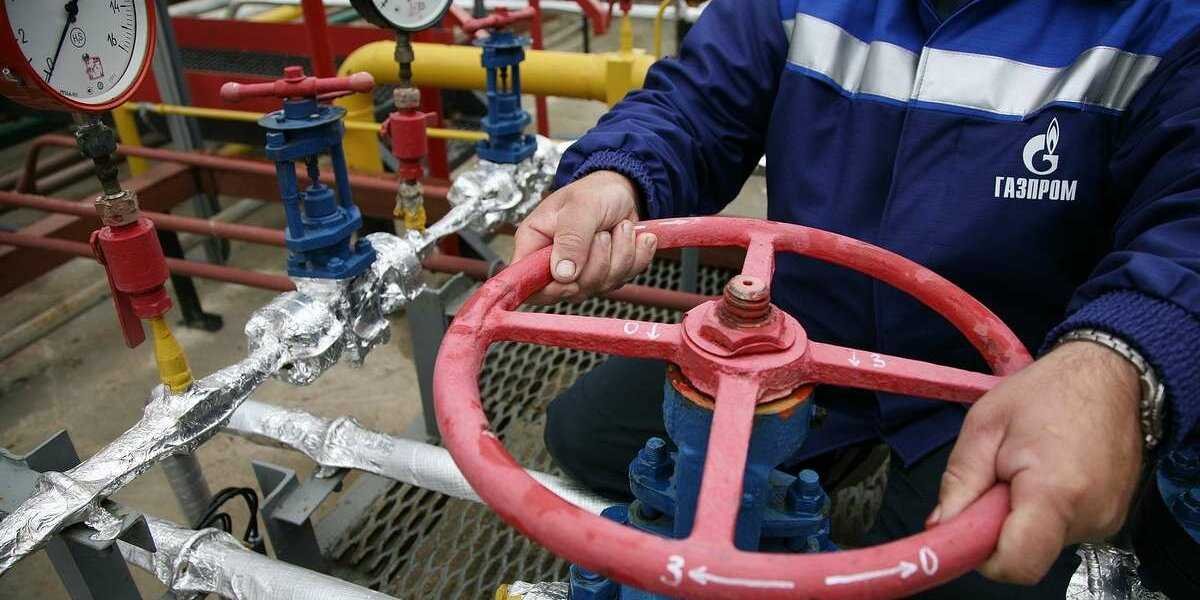 Газпром пытаются заставить качать газ через ГТС после 2024 года, а он готов закрутить вентель покрепче