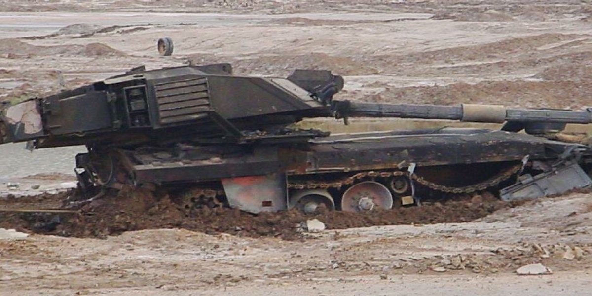 Тяжелый танк Challenger-2 рекламная акция британского премьера Сунака