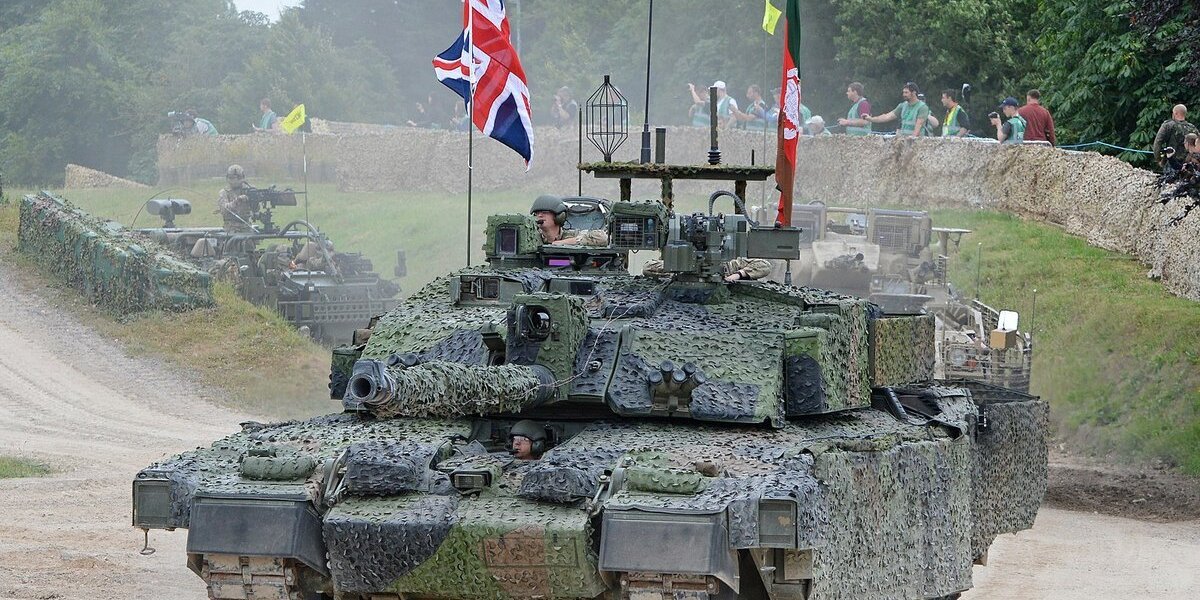 Целый танковый эскадрон — Лондон бросает перчатку в лицо Москвы