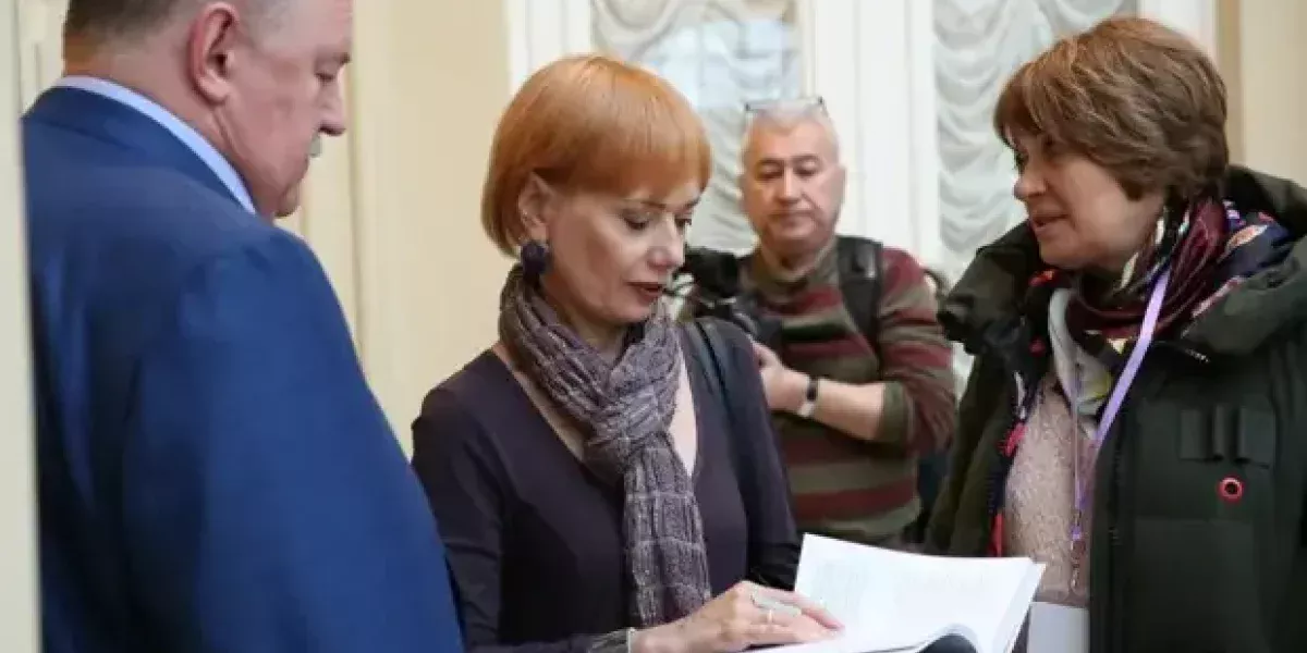 Жога просит Путина снять главу «Ельцин-центра». Но тут появился Абрамович