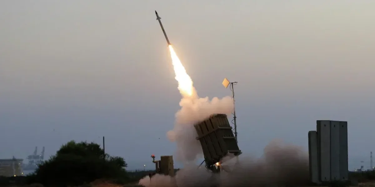 Израиль и Иран продолжают обмениваться мощными ракетными ударами: свежие данные о конфликте на 15.06.2025