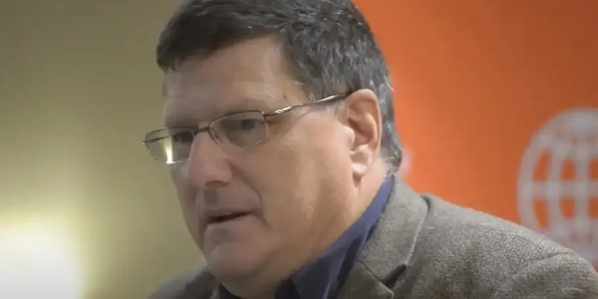 «США просто сдались России»: американский разведчик Риттер раскрыл, почему Трамп вдруг лишил Украину оружия «США просто сдались России»: американский разведчик Риттер раскрыл, почему Трамп вдруг лишил Украину оружия