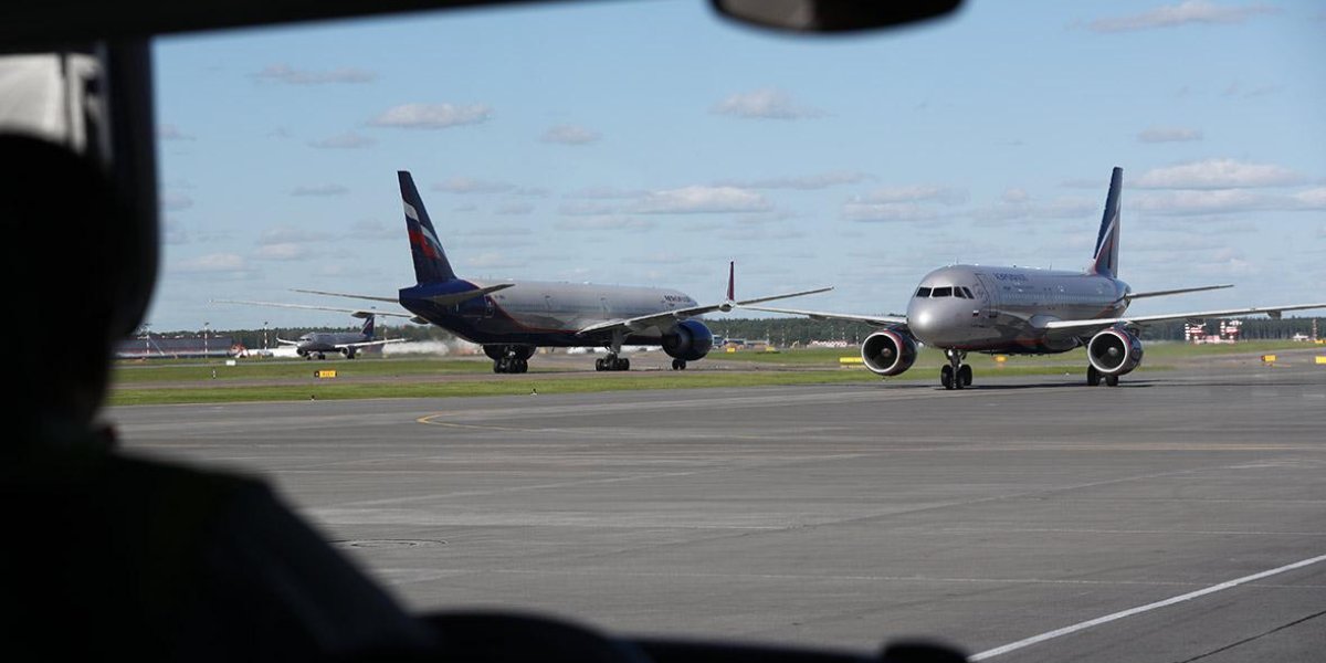 Авиахаос в разгар сезона: как срыв рейсов оставил тысячи россиян без отпуска Авиахаос в разгар сезона: как срыв рейсов оставил тысячи россиян без отпуска