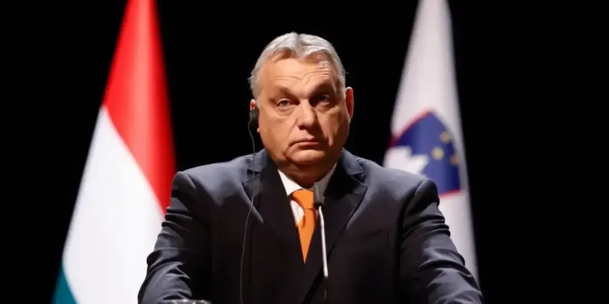 Орбан при всех отчихвостил фон дер Ляйен: бабушка не переживет такой позор. Будет знать, как лезть в политику Орбан при всех отчихвостил фон дер Ляйен: бабушка не переживет такой позор. Будет знать, как лезть в политику