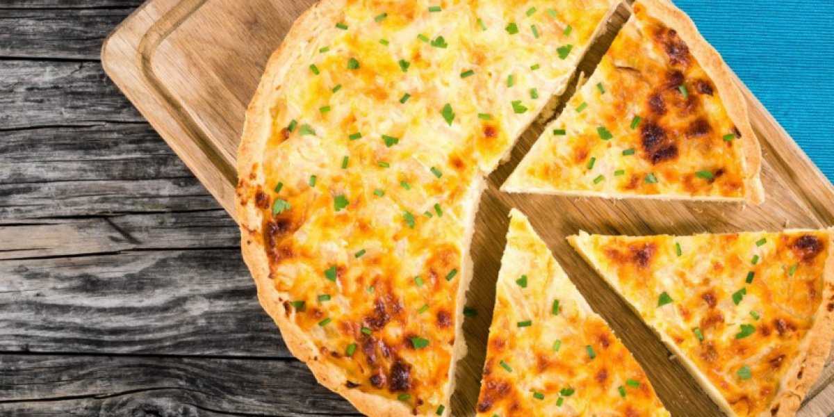 Пирог по-королевски: Изысканная закуска из картофеля и творога без муки и духовки Пирог по-королевски: Изысканная закуска из картофеля и творога без муки и духовки