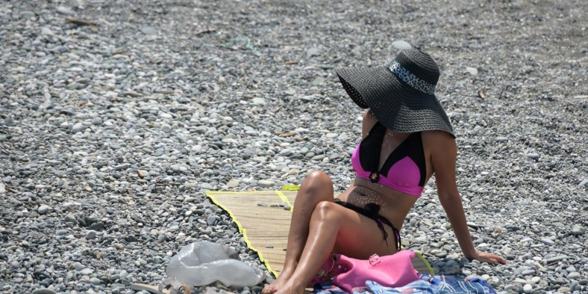 Штраф за купальник в городе: где в России могут оштрафовать за пляжный вид Штраф за купальник в городе: где в России могут оштрафовать за пляжный вид