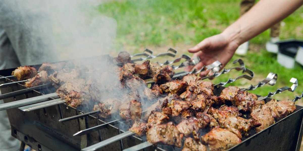 Гастроэнтеролог предупредила: как уберечься от отравления шашлыком летом Гастроэнтеролог предупредила: как уберечься от отравления шашлыком летом
