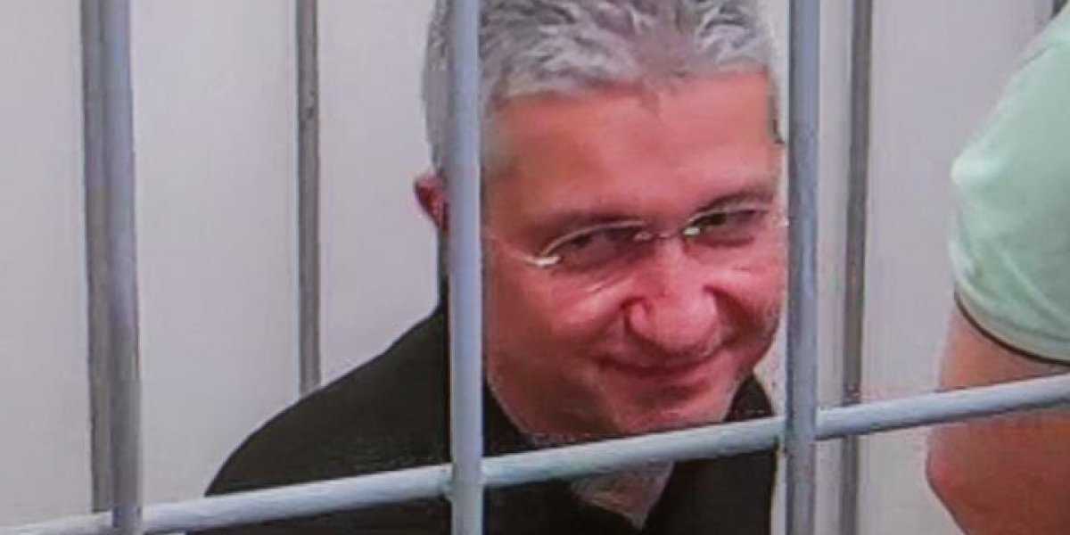 «В дорогой одежде, упитан, просится на СВО»: Услышав приговор Тимуру Иванову, военный лётчик перешёл на мат
