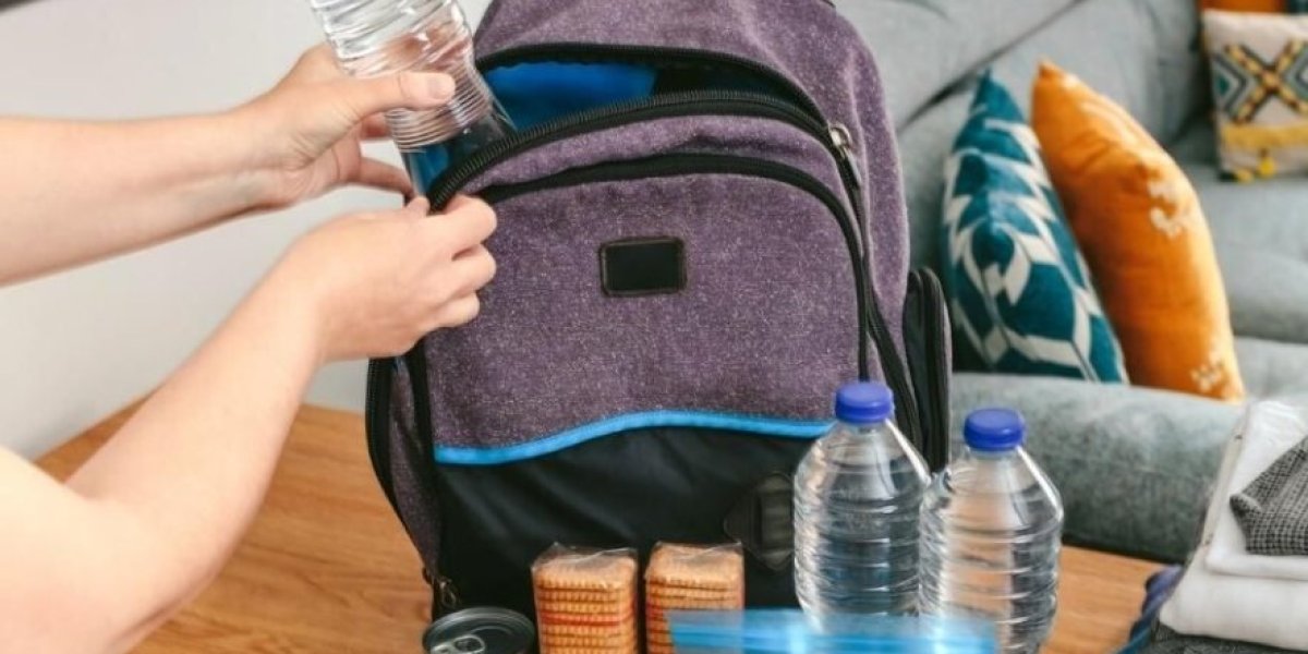 Тревожный чемоданчик стал новой реальностью: МЧС призывает россиян к готовности Тревожный чемоданчик стал новой реальностью: МЧС призывает россиян к готовности