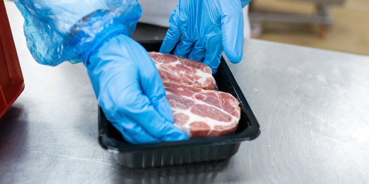 Свинина на пределе: как 30%-ный скачок оптовых цен ударит по кошелькам россиян