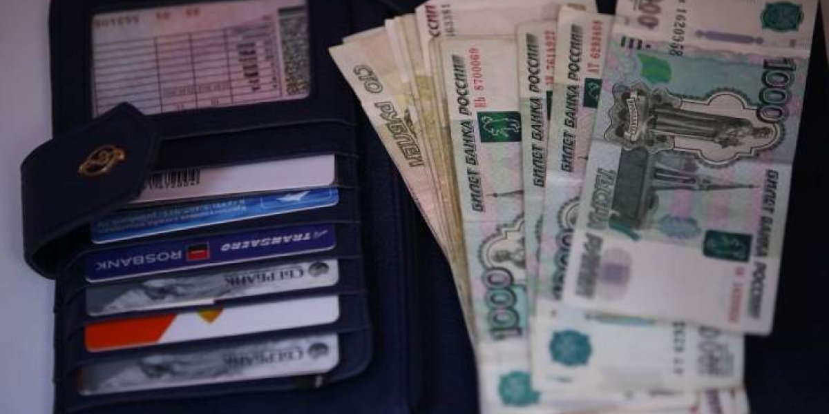 Россиянам советуют срочно пересмотреть сбережения: почему накопительные счета проигрывают вкладам Россиянам советуют срочно пересмотреть сбережения: почему накопительные счета проигрывают вкладам