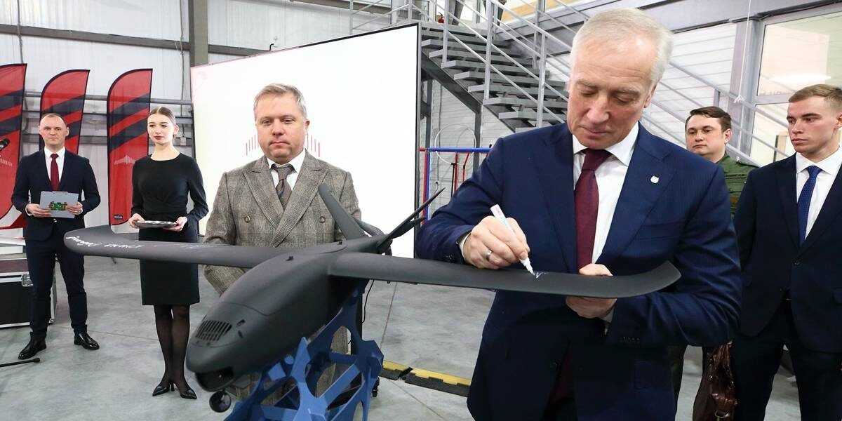 «Крупнейший за Уралом» завод по выпуску беспилотников не успел открыться, как его уже растащили
