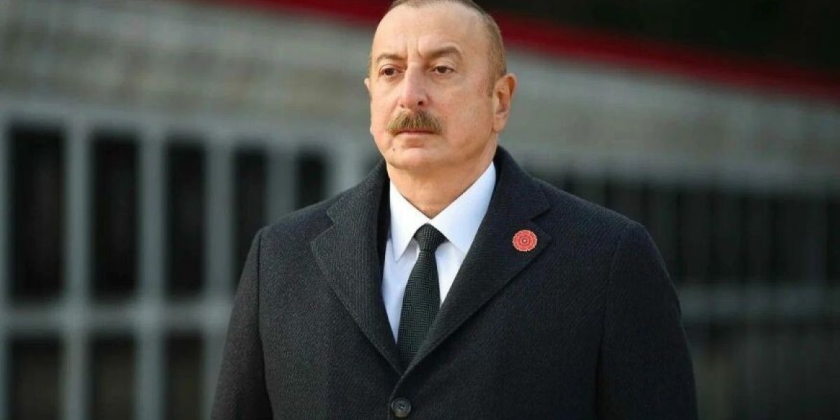 Азербайджан угрозой и шантажом прогнул российские СМИ. Что произошло? Азербайджан угрозой и шантажом прогнул российские СМИ. Что произошло?