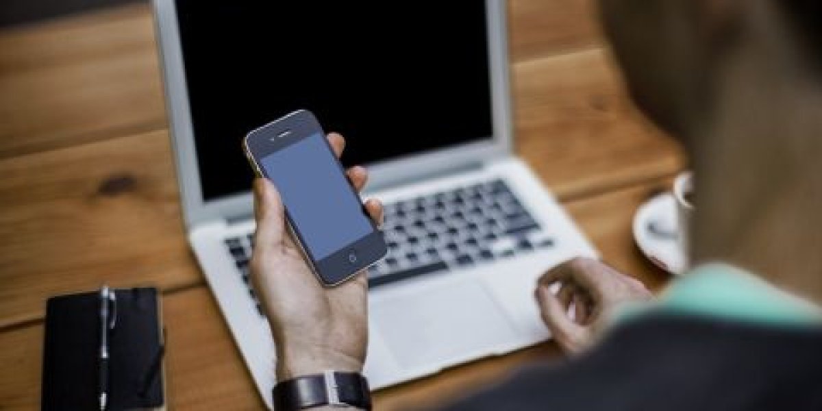 «Мам, одолжи денег?»: как мошенники используют дипфейки для вымогательства денег у родственников «Мам, одолжи денег?»: как мошенники используют дипфейки для вымогательства денег у родственников