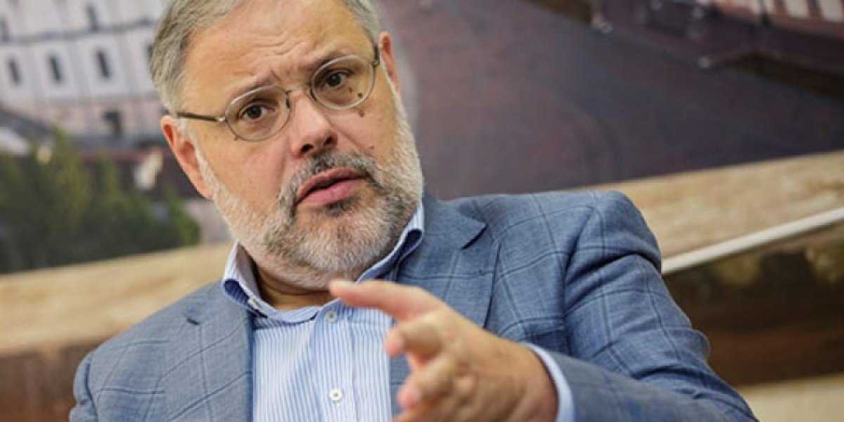 Михаил Хазин: Встреча на Аляске — это создание временной коалиции по перехвату власти в мире Михаил Хазин: Встреча на Аляске — это создание временной коалиции по перехвату власти в мире