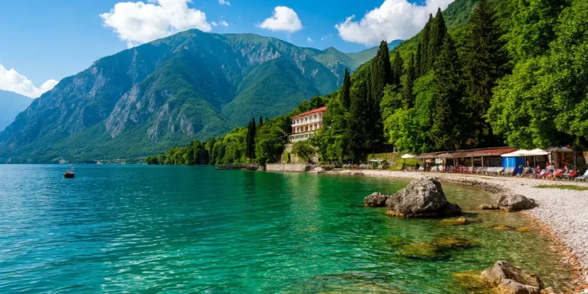 Абхазия без прикрас: суровая реальность, к которой нужно подготовиться до поездки Абхазия без прикрас: суровая реальность, к которой нужно подготовиться до поездки