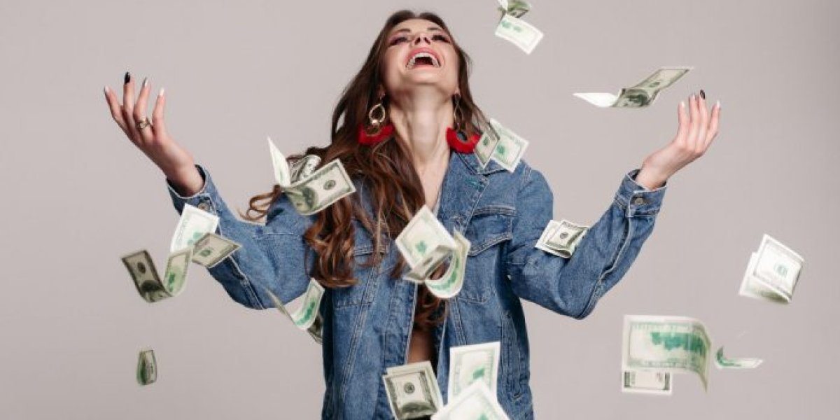 Девам предрекают финансовый поток: Глоба раскрыла даты «лёгких денег» в конце августа