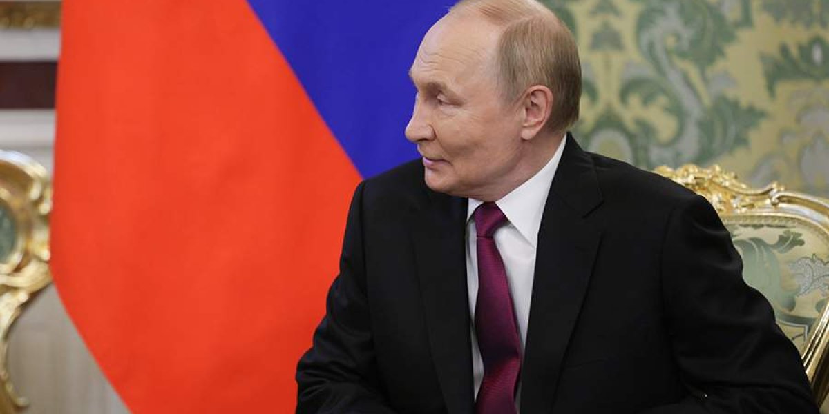 ОАЭ как площадка для диалога: Путин допустил возможность встречи с Трампом в Эмиратах ОАЭ как площадка для диалога: Путин допустил возможность встречи с Трампом в Эмиратах