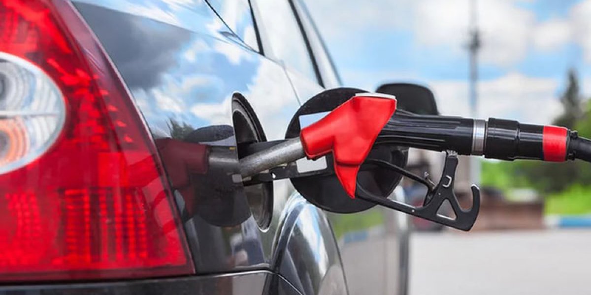 Бензин АИ-92 или АИ-95: Почему чем дороже, тем лучше – опасный миф для вашего двигателя Бензин АИ-92 или АИ-95: Почему чем дороже, тем лучше – опасный миф для вашего двигателя