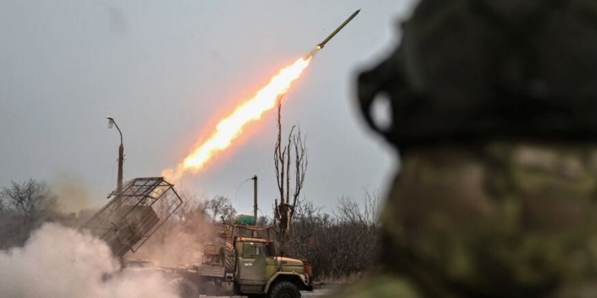 Российскую элиту собираются развести на прекращение огня на Украине: «СВО по тихой сливают» Российскую элиту собираются развести на прекращение огня на Украине: «СВО по тихой сливают»