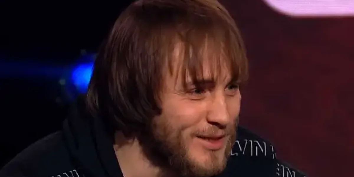 Фронт требует &laquo;буханку&raquo;, но&hellip; Завод УАЗ ушел в отпуск. Волонтер с деньгами &mdash; сбежал за границу