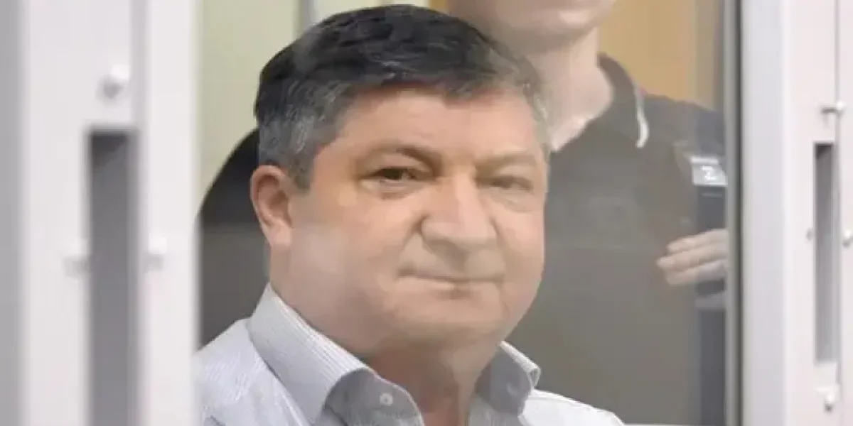 «Это плевок в лицо всем!» Из-за его воровства погибли тысячи, а теперь он из СИЗО едет на СВО командовать?