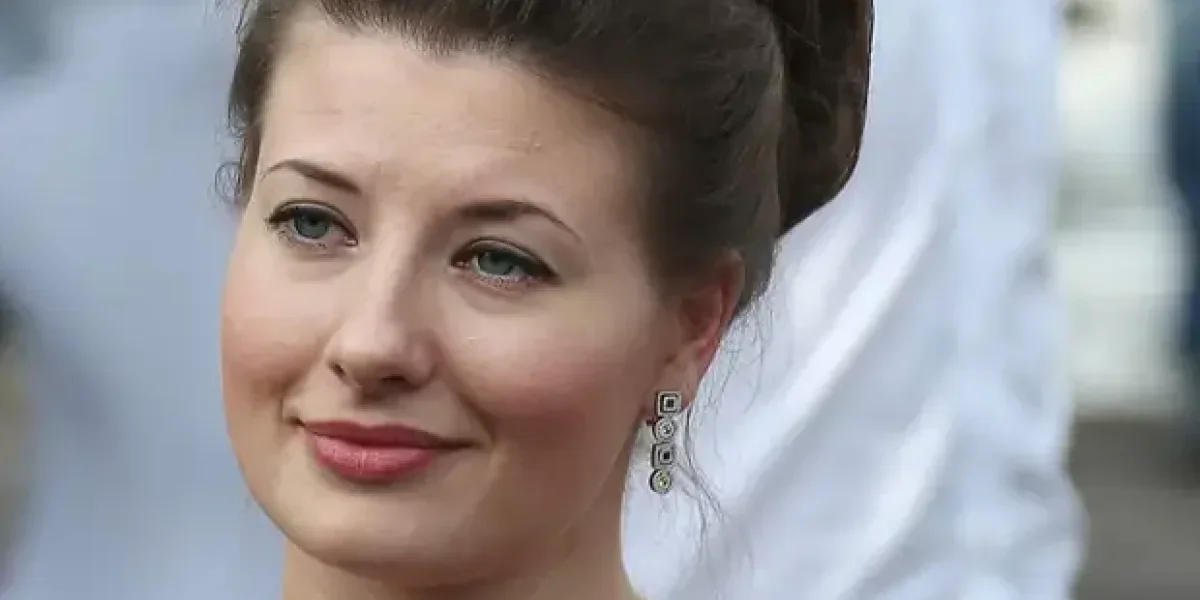 «Генеральша», советница Шойгу и гр.жена Тимура Иванова нашлась. Ее фирма получила Клондайк в Красноярском крае «Генеральша», советница Шойгу и гр.жена Тимура Иванова нашлась. Ее фирма получила Клондайк в Красноярском крае