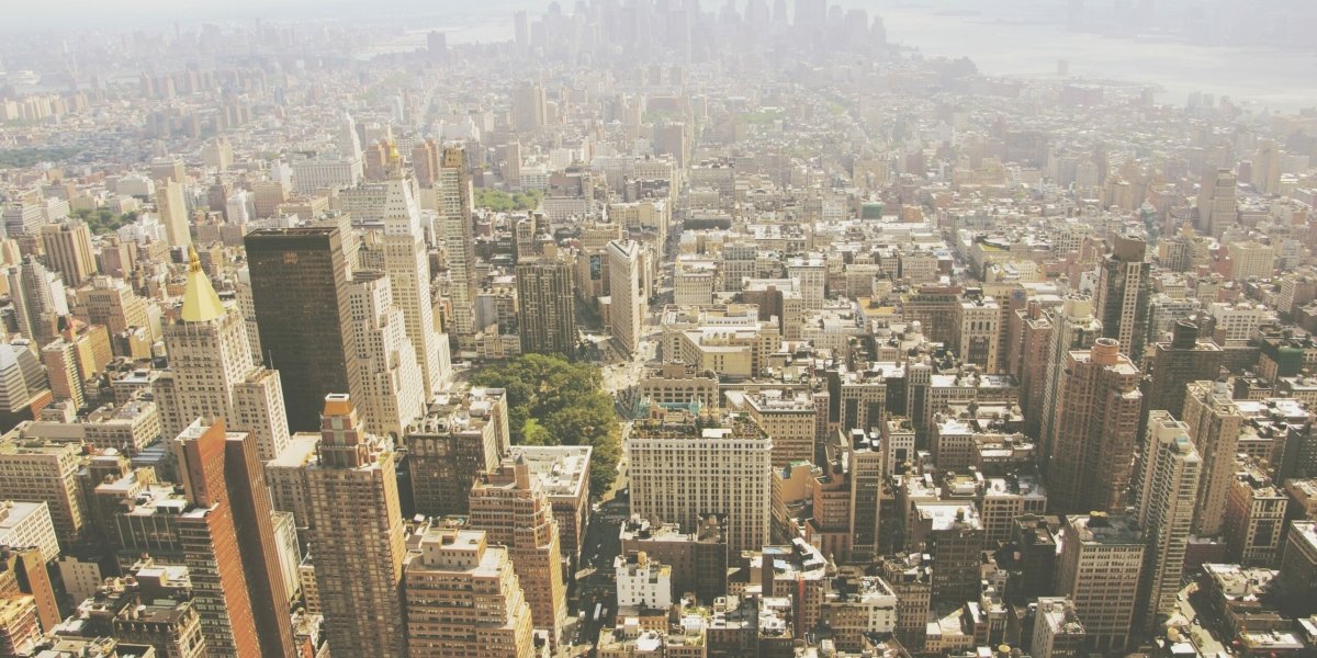 Брайтон-Бич: затерянный мир СССР в самом сердце Нью-Йорка Брайтон-Бич: затерянный мир СССР в самом сердце Нью-Йорка