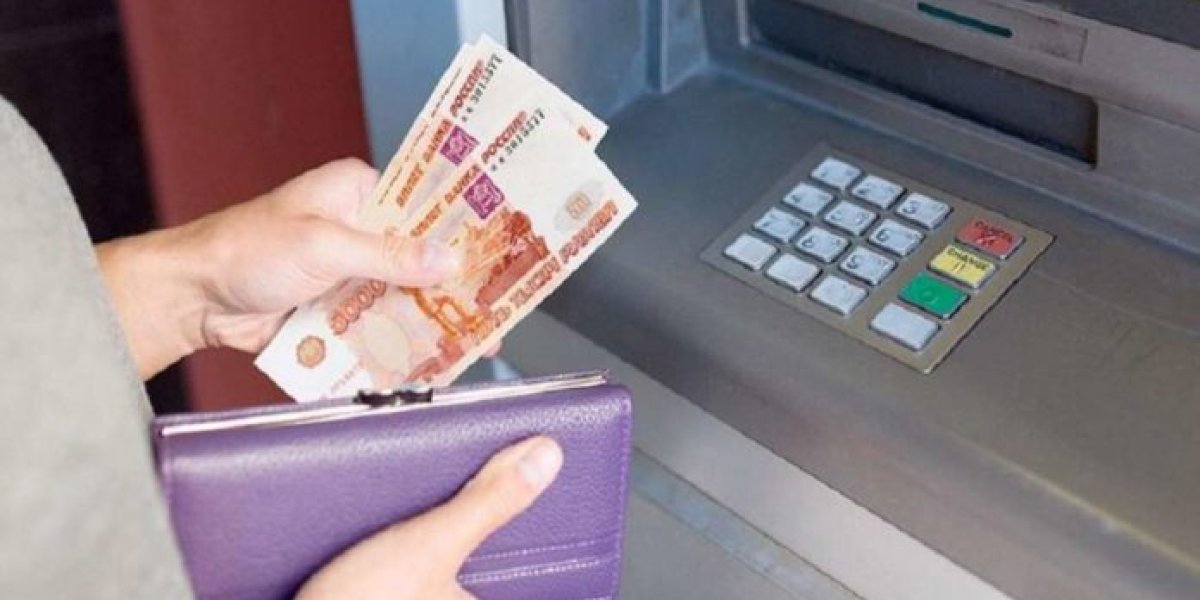 Банкоматы под защитой: как новые правила ЦБ спасают россиян от мошенников Банкоматы под защитой: как новые правила ЦБ спасают россиян от мошенников