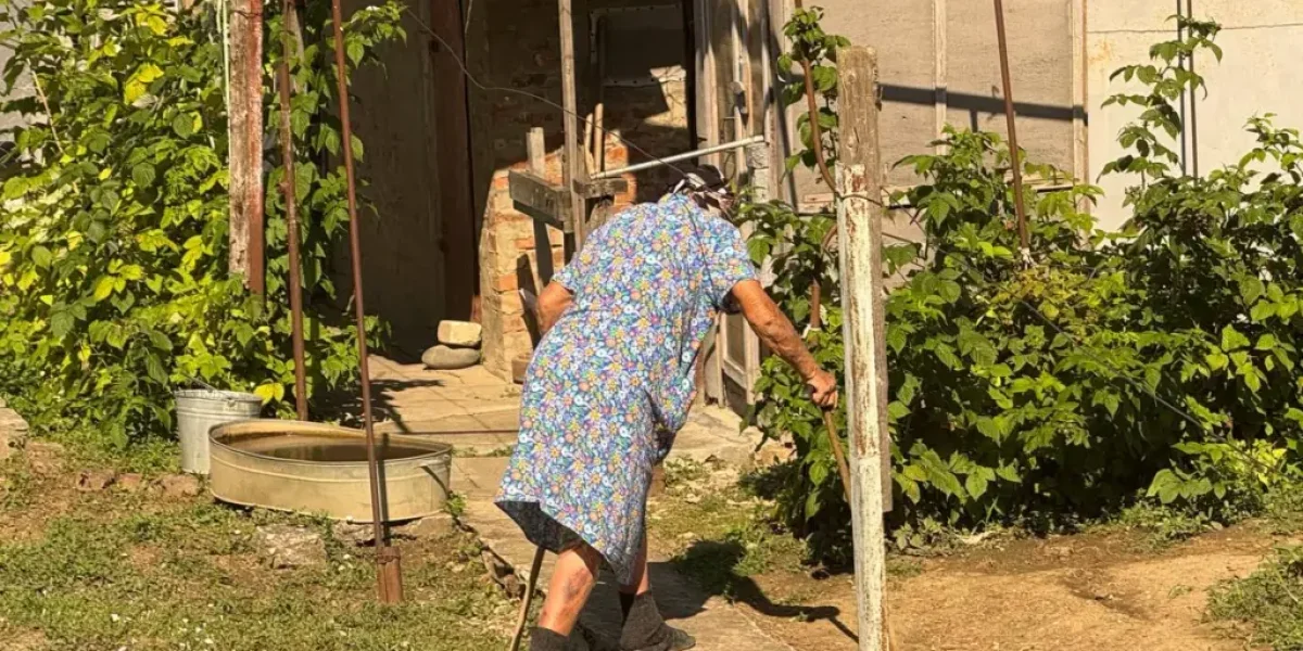 По 10 000 рублей с августа: в России осчастливили пенсионеров По 10 000 рублей с августа: в России осчастливили пенсионеров