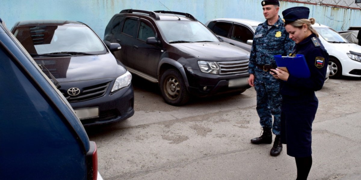 Финансовая зачистка: в Оренбуржье арестовали рекордные 1,6 млрд рублей на счетах жителей Финансовая зачистка: в Оренбуржье арестовали рекордные 1,6 млрд рублей на счетах жителей