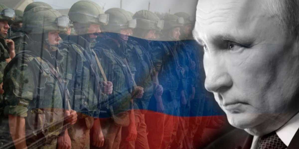 Русский солдат: Товарищ Путин, отступать нам некуда! Своей земли не отдадим! Русский солдат: Товарищ Путин, отступать нам некуда! Своей земли не отдадим!