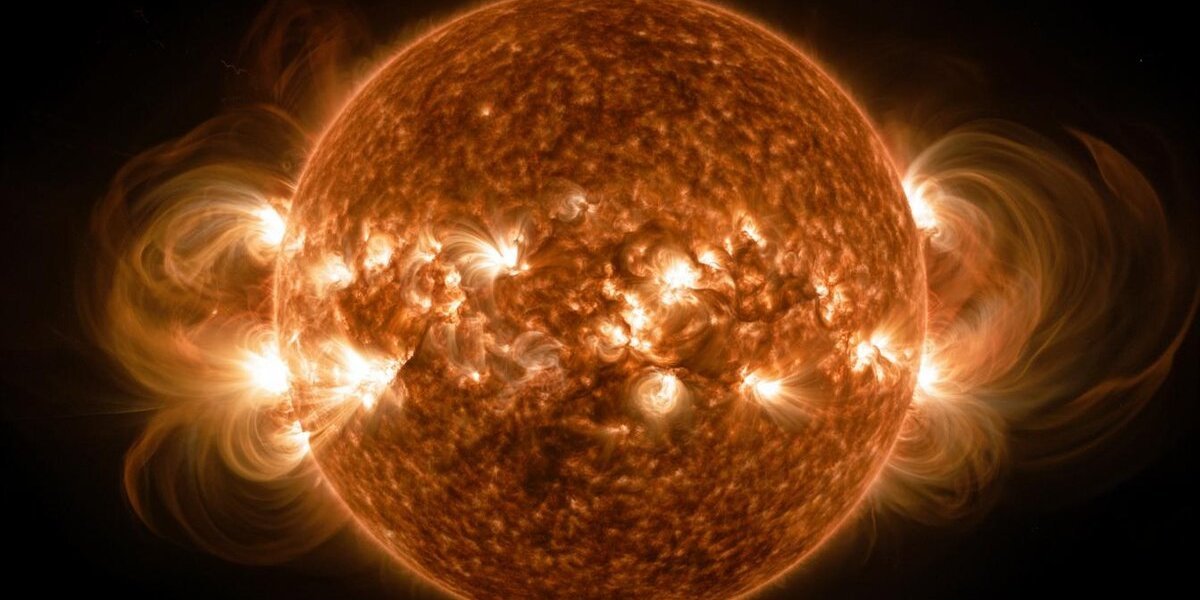 Корональная дыра нацеливается на Землю: Чего ждать от Солнца с 20 августа