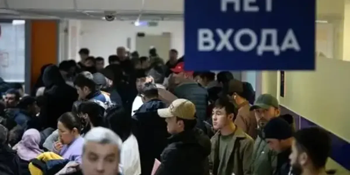 Мигранты из Средней Азии не могут въехать в Россию. Что теперь делают пограничники? Мигранты из Средней Азии не могут въехать в Россию. Что теперь делают пограничники?