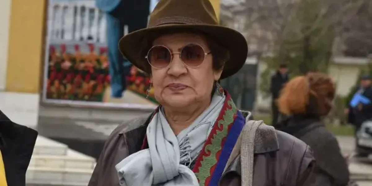 Как той, которая причастна к погромам русских в Душанбе, дали квартиру на Рублевке? Как той, которая причастна к погромам русских в Душанбе, дали квартиру на Рублевке?