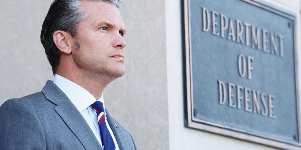 Весь Пентагон на ушах, боятся обстрелов: Глава Минобороны объявил беспрецедентный шабаш генералитета Весь Пентагон на ушах, боятся обстрелов: Глава Минобороны объявил беспрецедентный шабаш генералитета