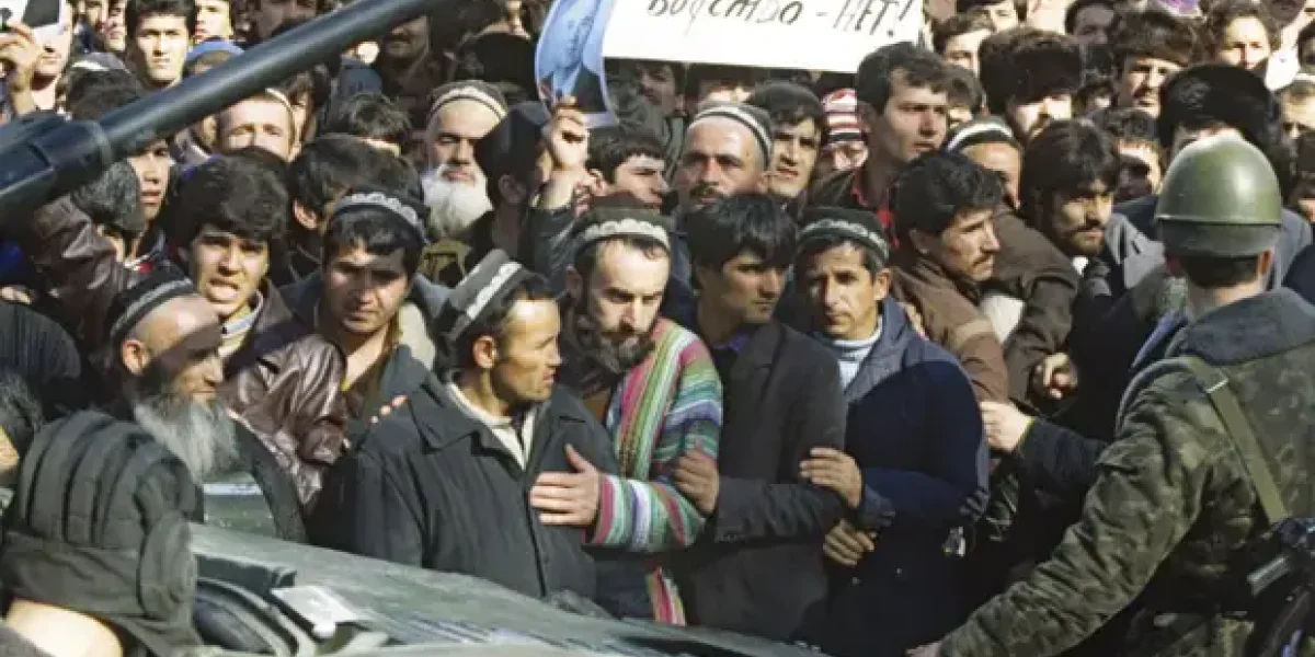 Как той, которая причастна к погромам русских в Душанбе, дали квартиру на Рублевке? Как той, которая причастна к погромам русских в Душанбе, дали квартиру на Рублевке?