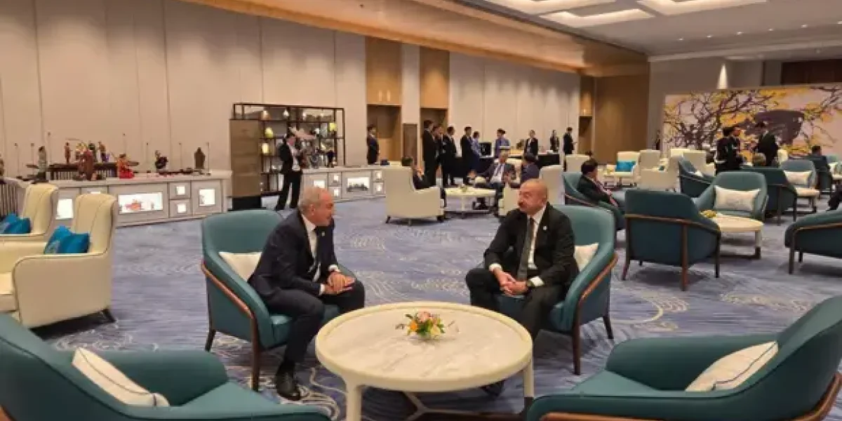 Алиев сказал, что претендует на замороженные российские деньги. И нагрубил Индии