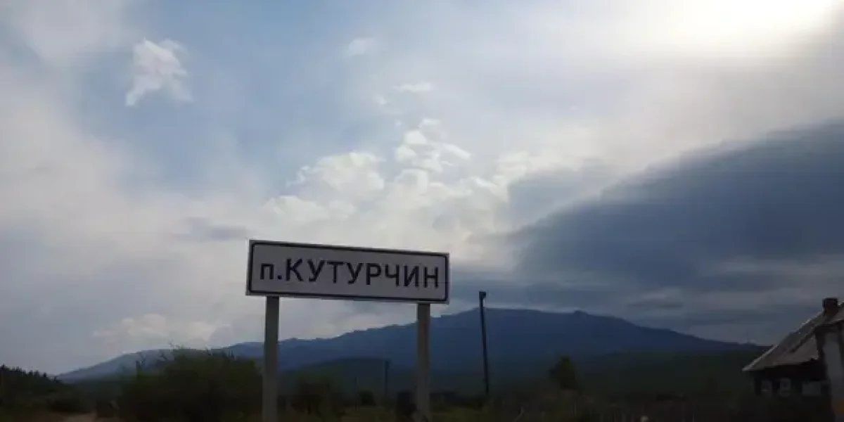 «Там невозможно заблудиться. Зато есть тайная дорога до Монголии». Что рассказал директор турбазы про Усольцевых «Там невозможно заблудиться. Зато есть тайная дорога до Монголии». Что рассказал директор турбазы про Усольцевых