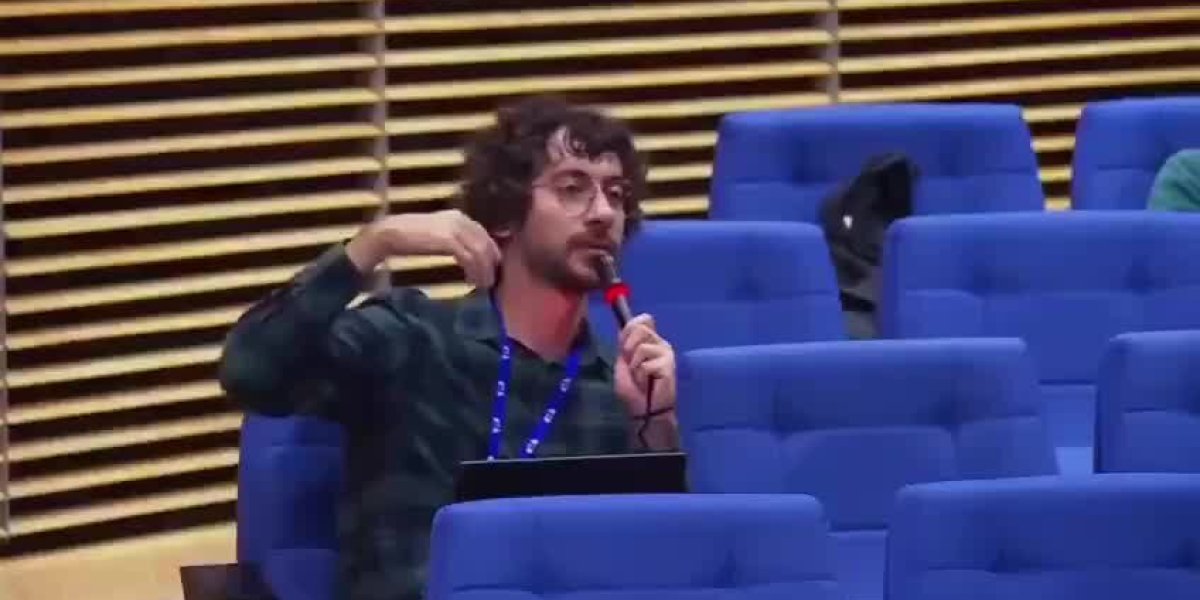 «Это другое!» – журналиста в ЕС сразу уволили за неудобный вопрос властям «Это другое!» – журналиста в ЕС сразу уволили за неудобный вопрос властям